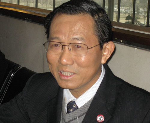 Nguyên Thứ trưởng Y tế Cao Minh Quang bị cách tất cả chức vụ trong Đảng
